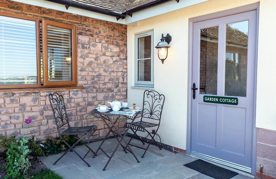 The Dinney B&B-1