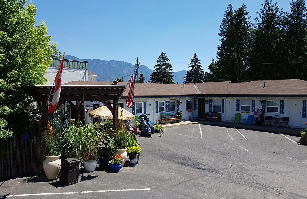 Creston Valley Motel-1