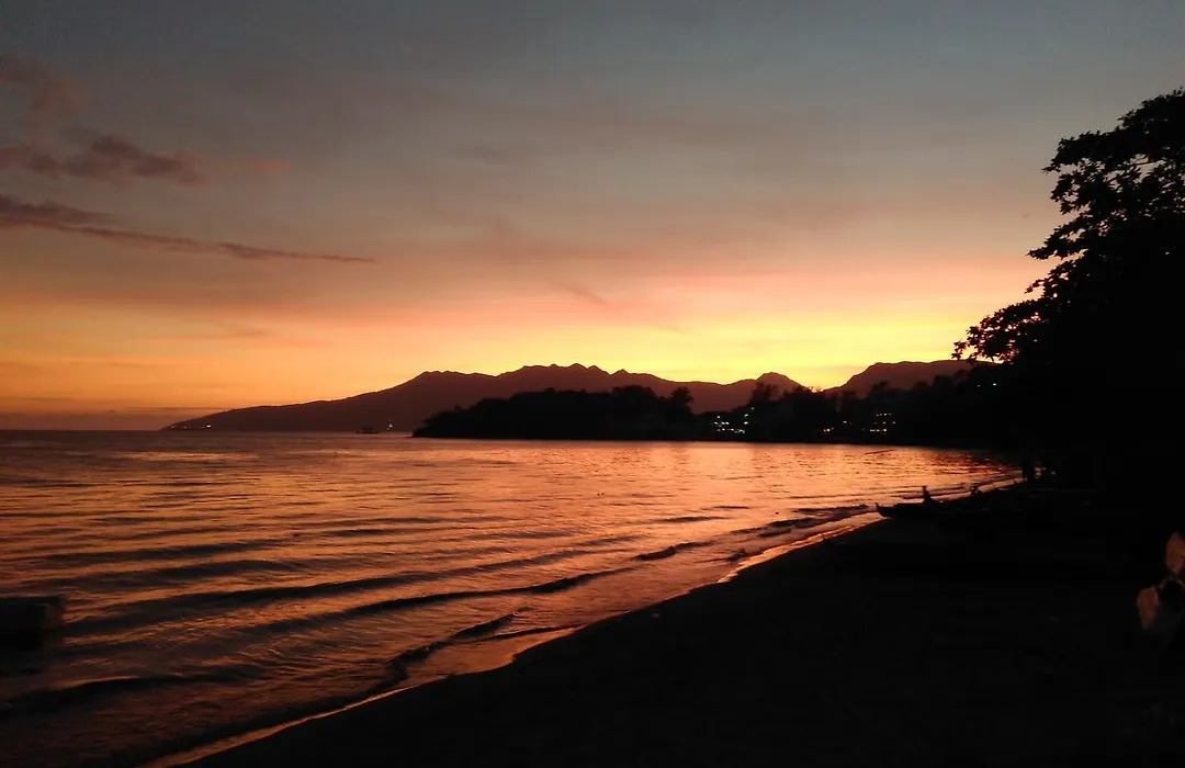 Mango'S Beachfront Resort-1