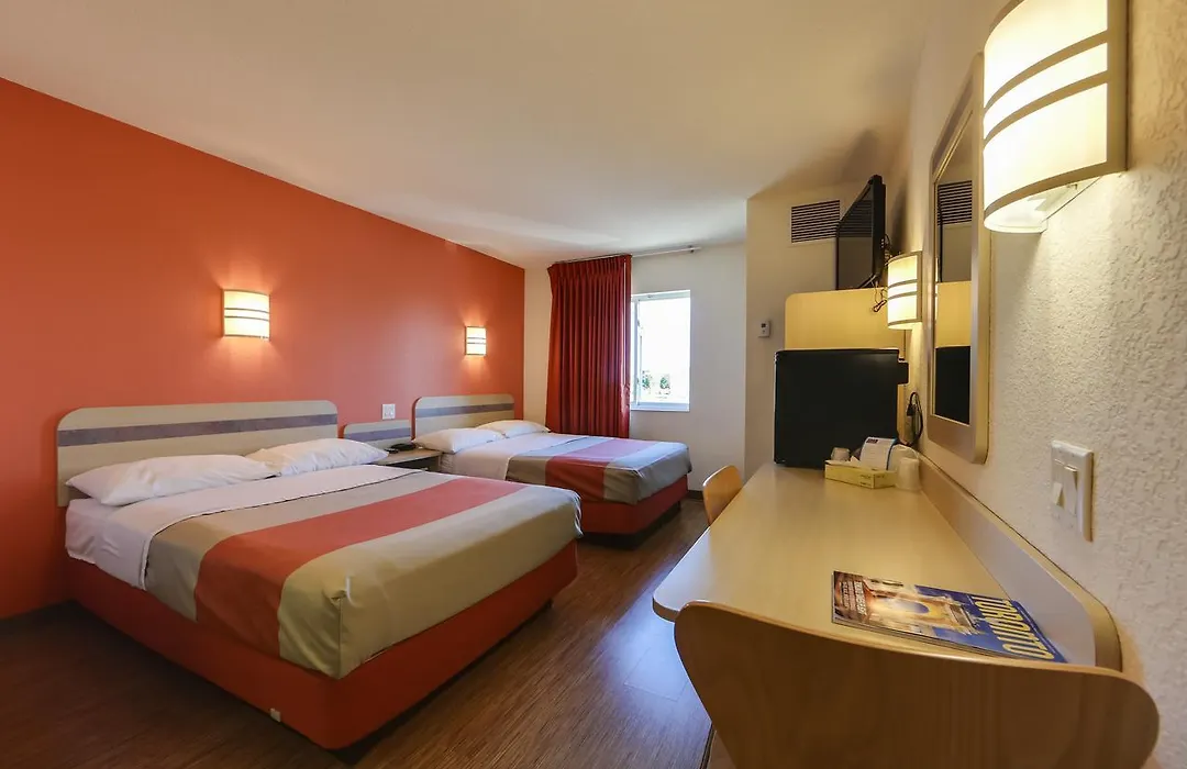 Motel 6-Mississauga, On - Toronto-1