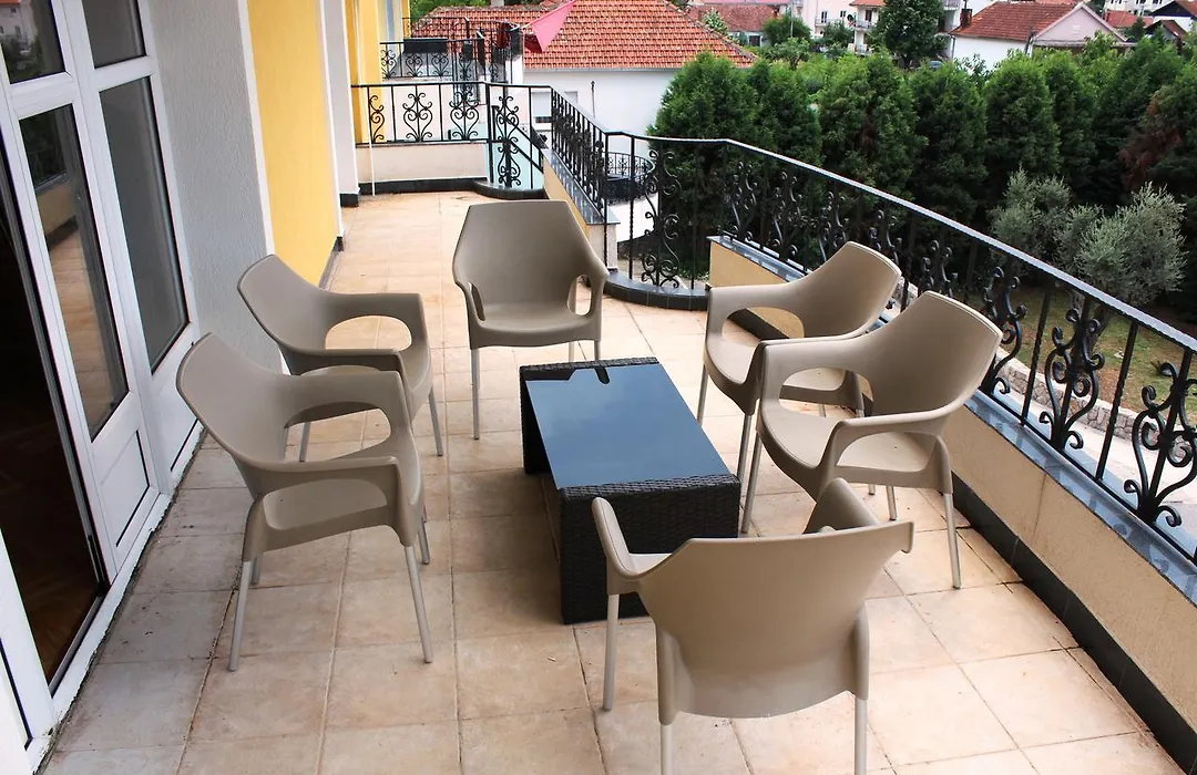 Hotel Crnogorska Kuca-1