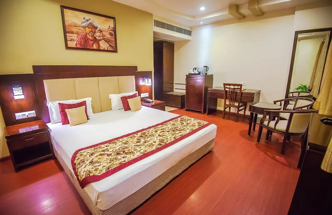 Gold Leaf Hotel-1