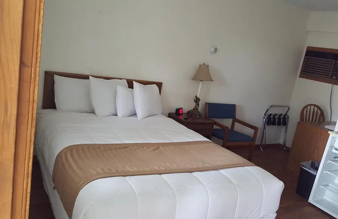 Budget Host Inn-1