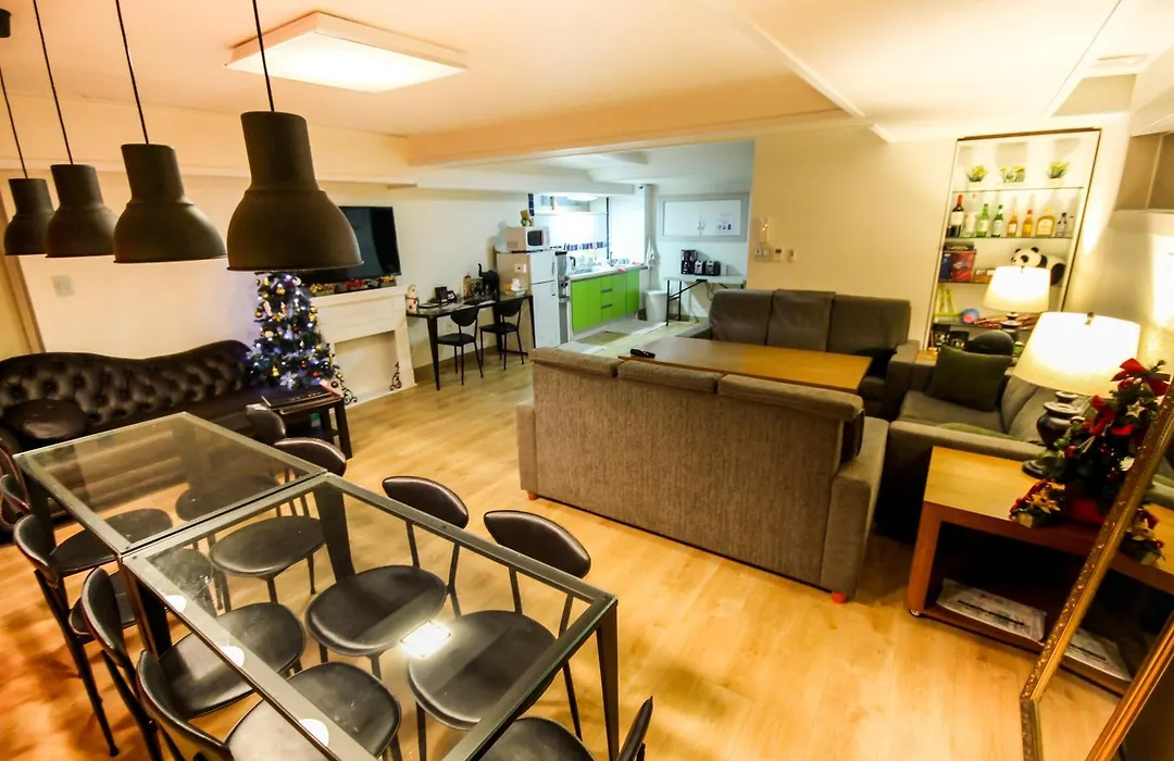 Zaza Backpackers Hostel-1