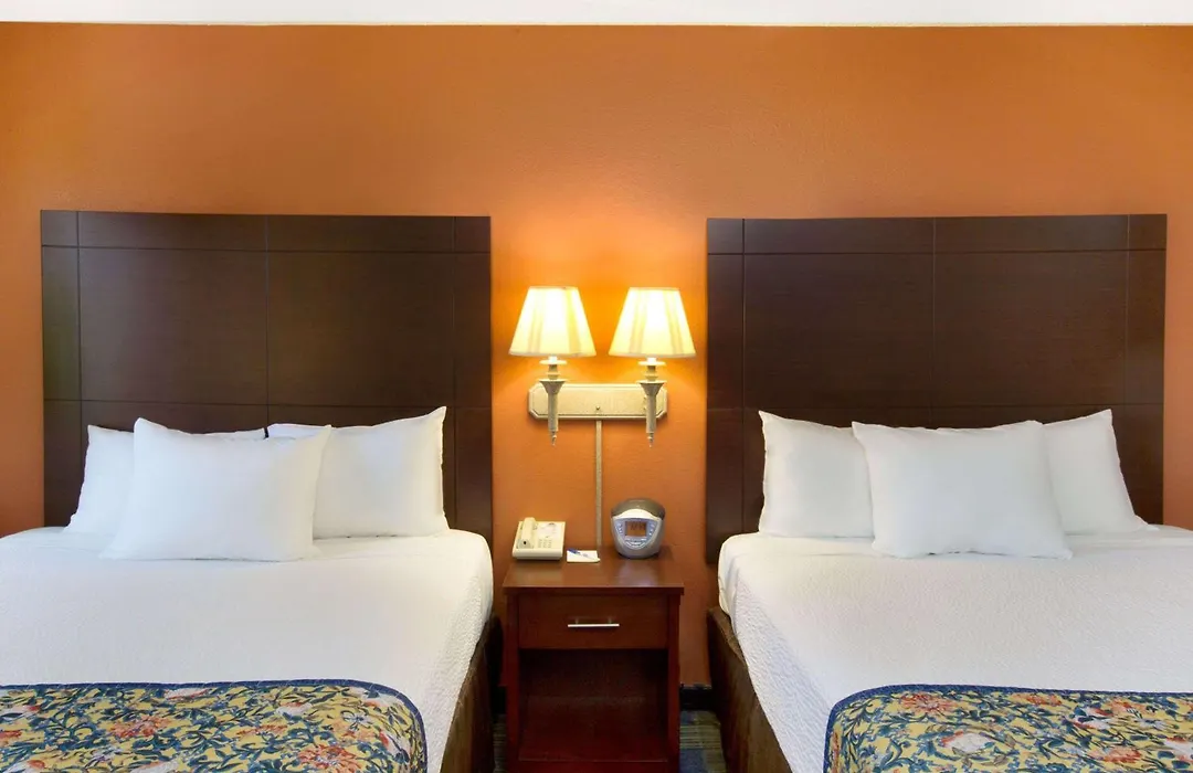 Days Inn By Wyndham Fremont-1