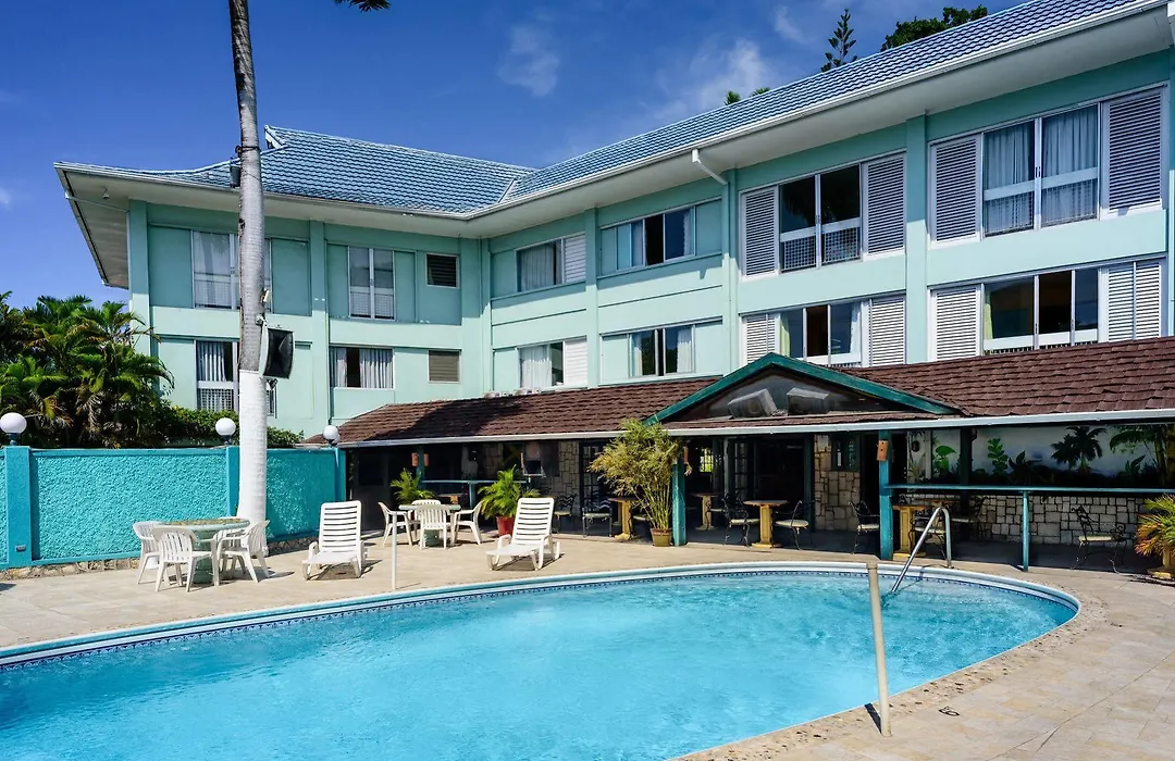 Doctors Cave Beach Hotel-1