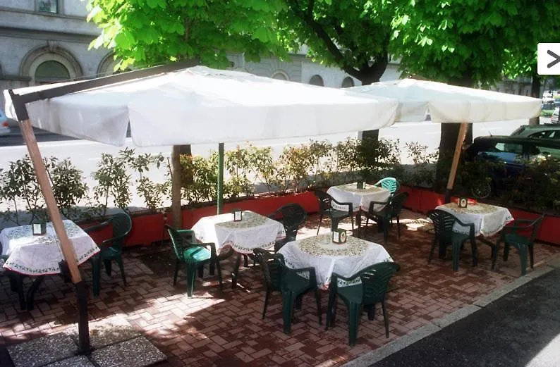 Hotel Engadina-1