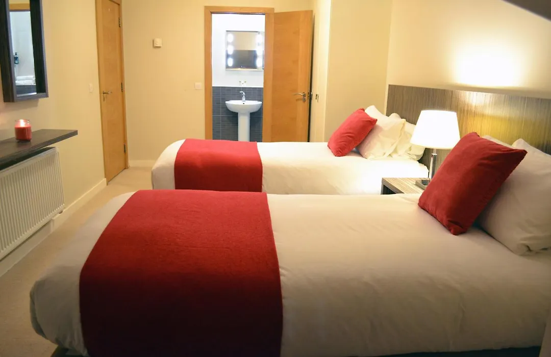 Carrick Plaza Suites And Apartments-1
