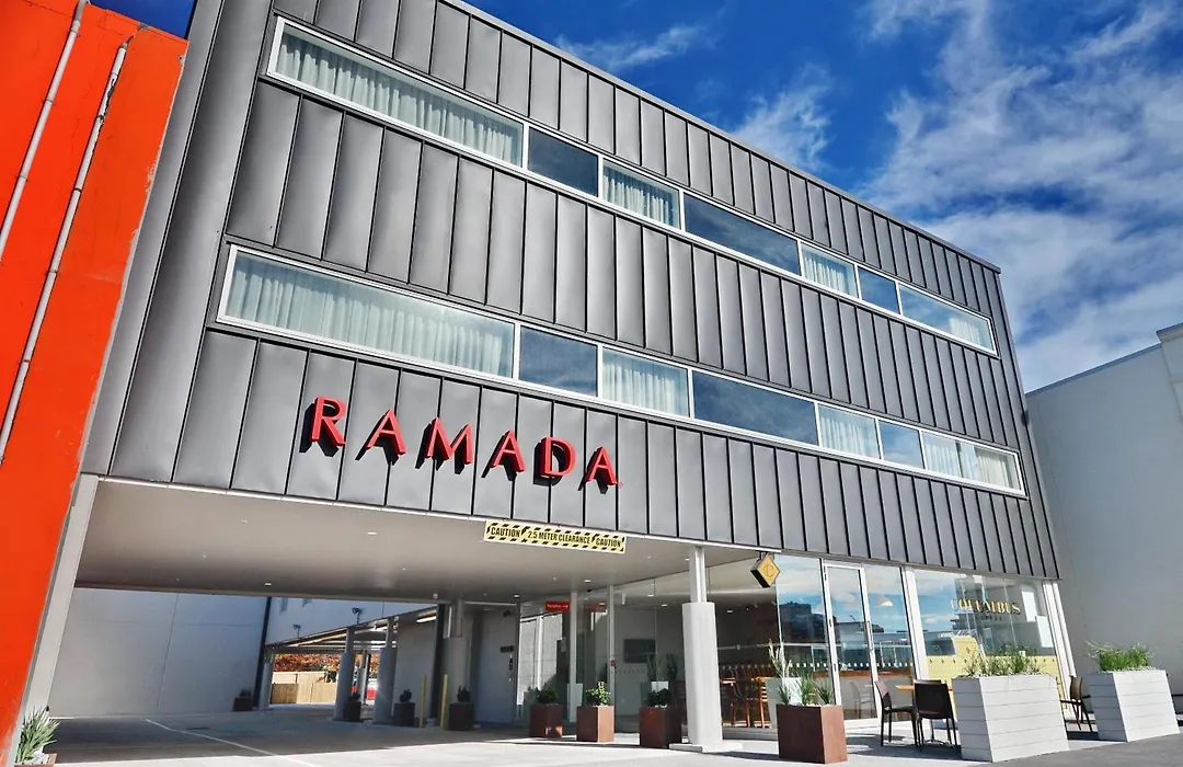 Ramada Suites By Wyndham Christchurch City-1