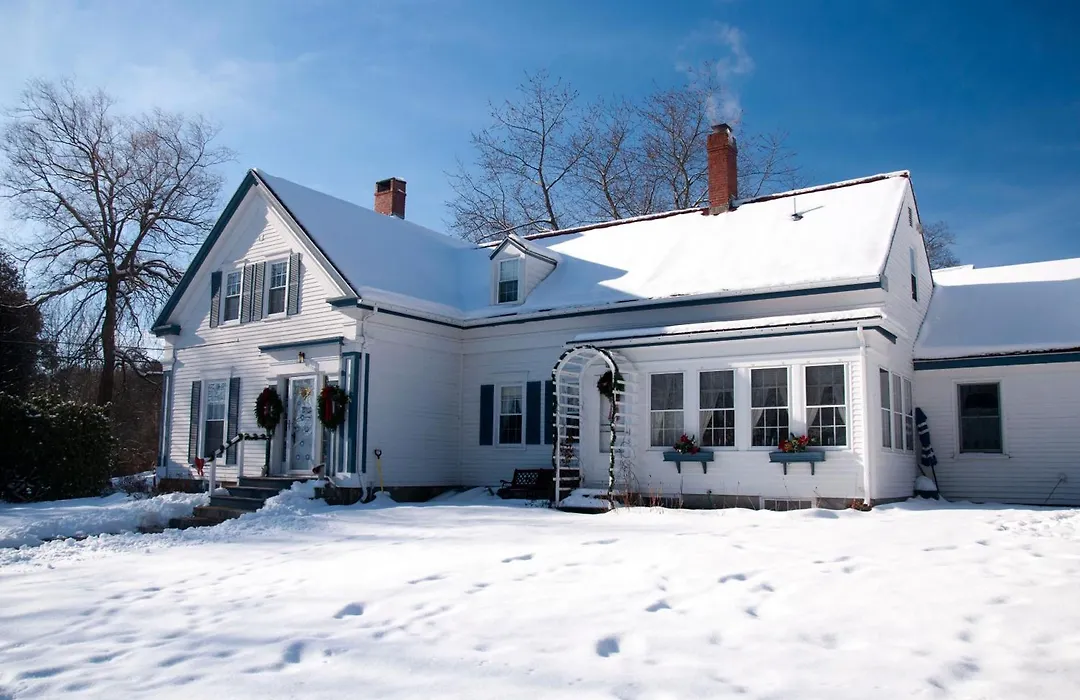 Candlebay Inn-1