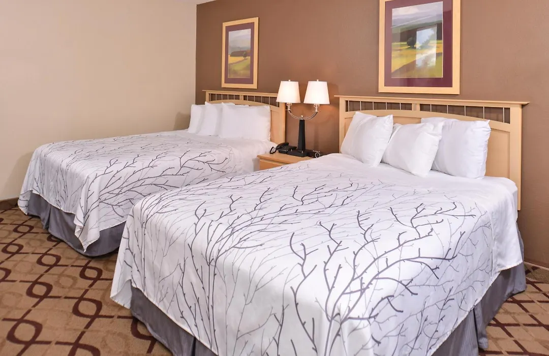 Cottonwood Inn And Conference Center-1