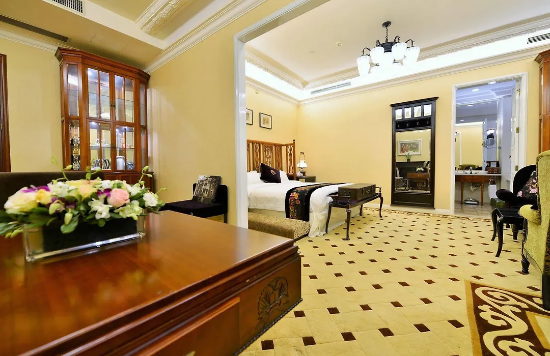 Mansion Hotel-1