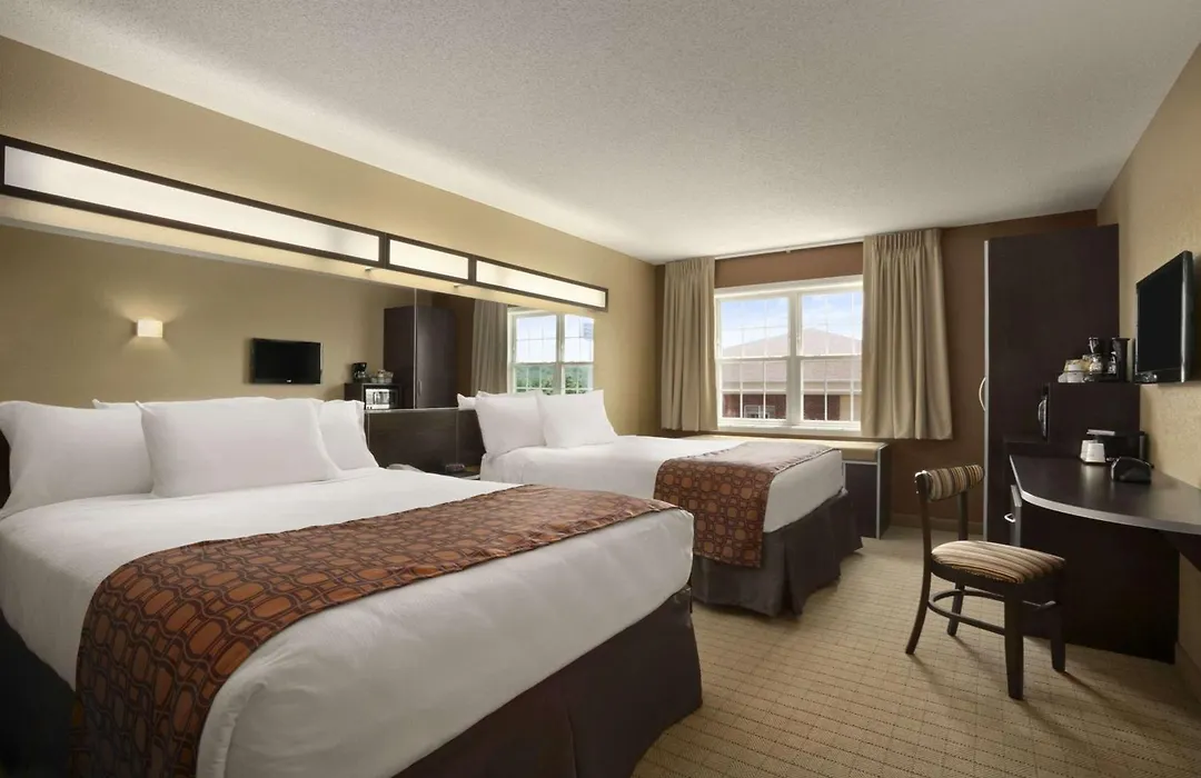 Microtel Inn & Suites By Wyndham Mineral Wells/Parkersburg-1
