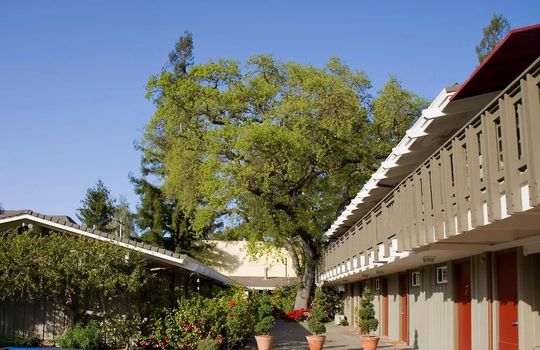 The Cottages Hotel-1
