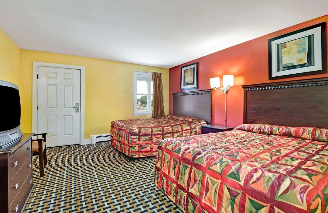 Budget Inn-1