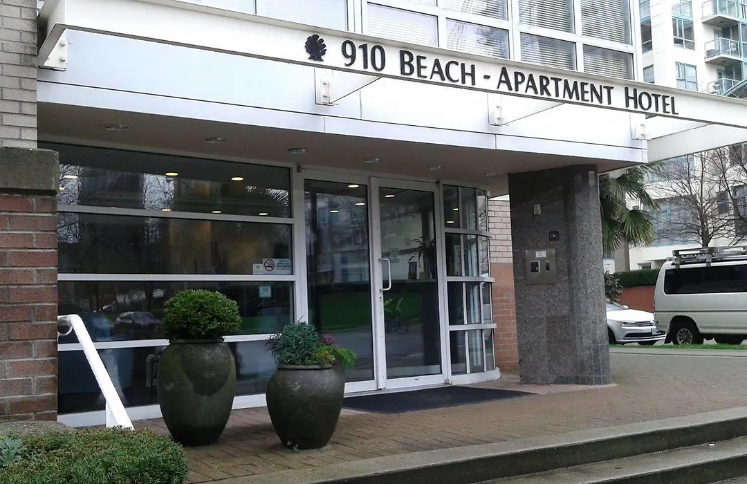 910 Beach Apartment-1