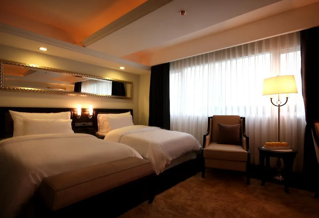 Gulliver'S Tavern Hotel-1