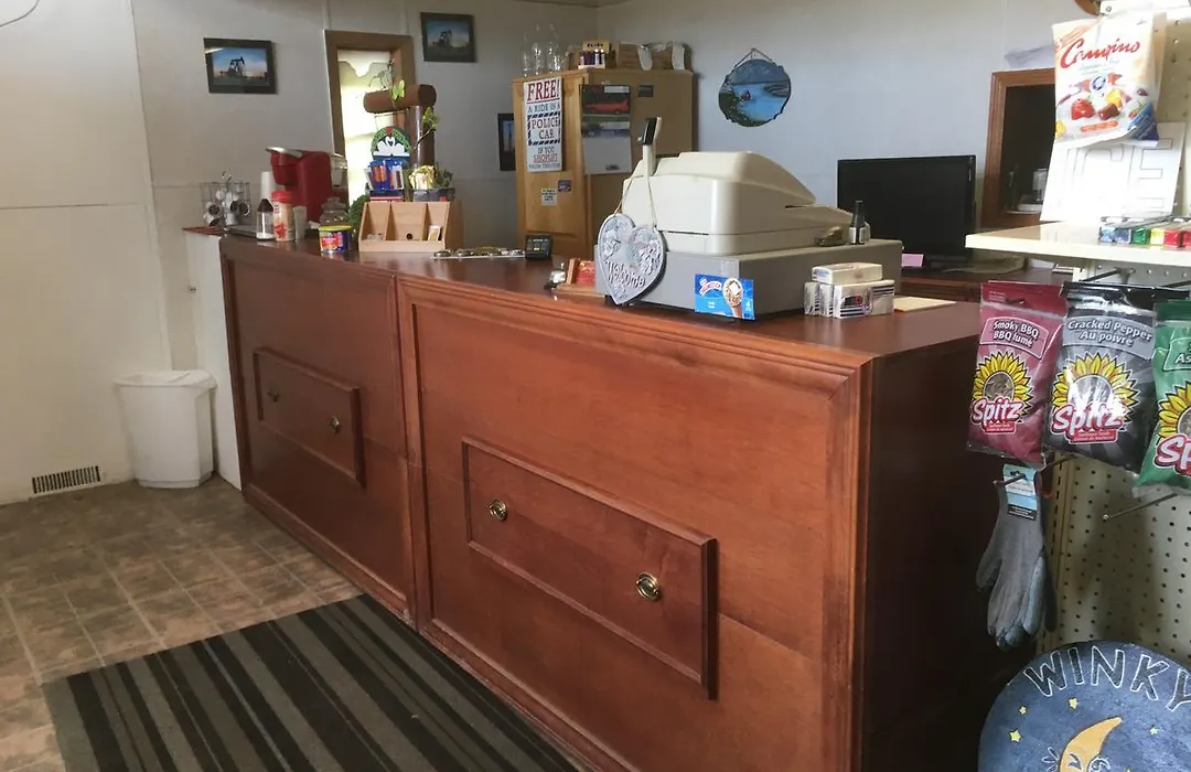 Winkys Motel-1