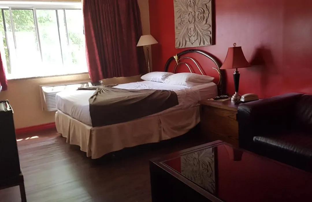 Chomedey Inn-1