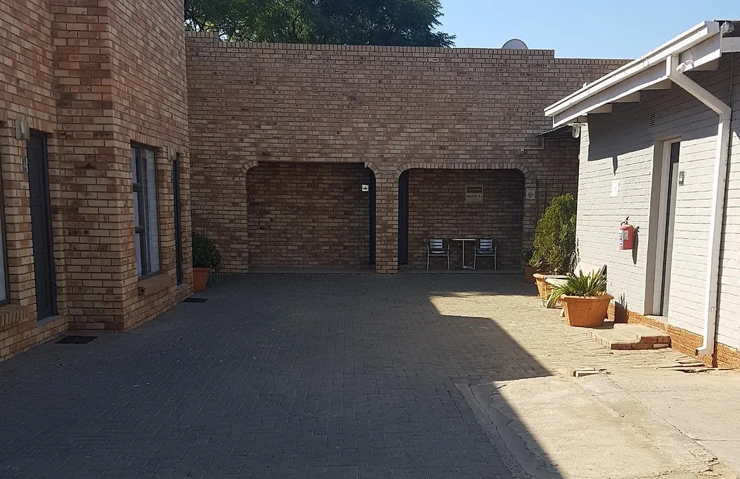 Kgosi Lodge-1