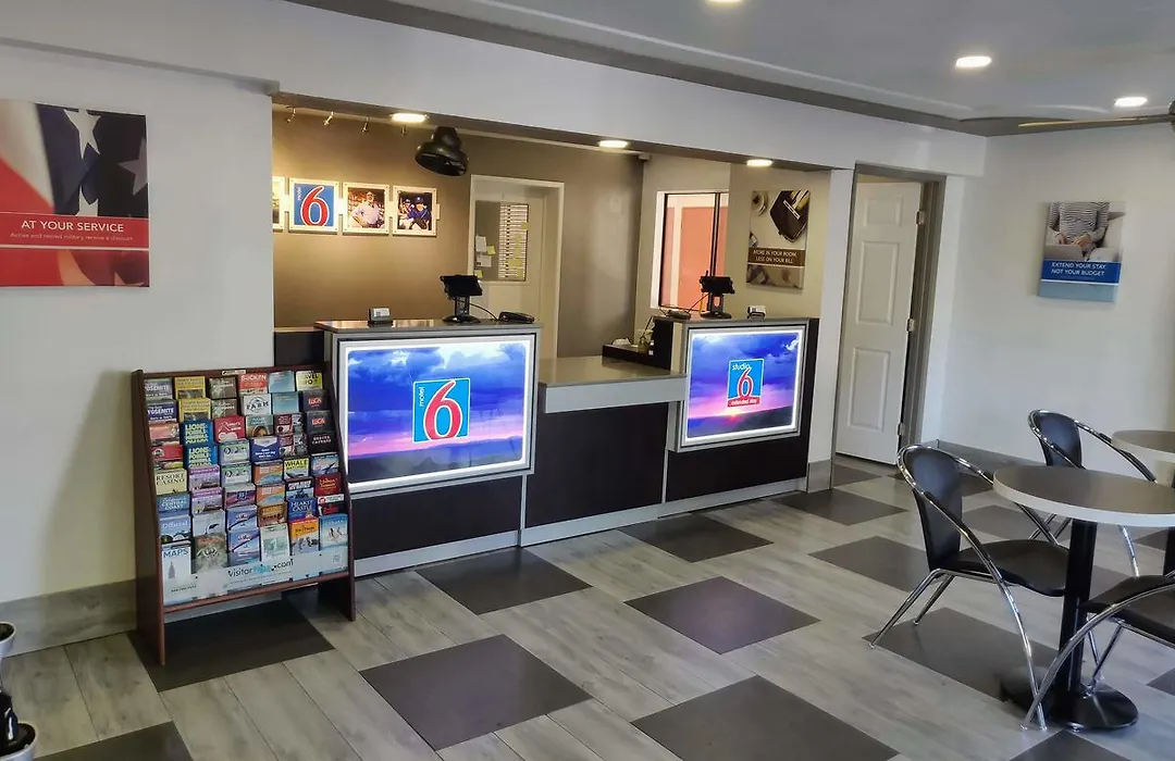 Motel 6-Fresno, Ca - Yosemite Hwy-1