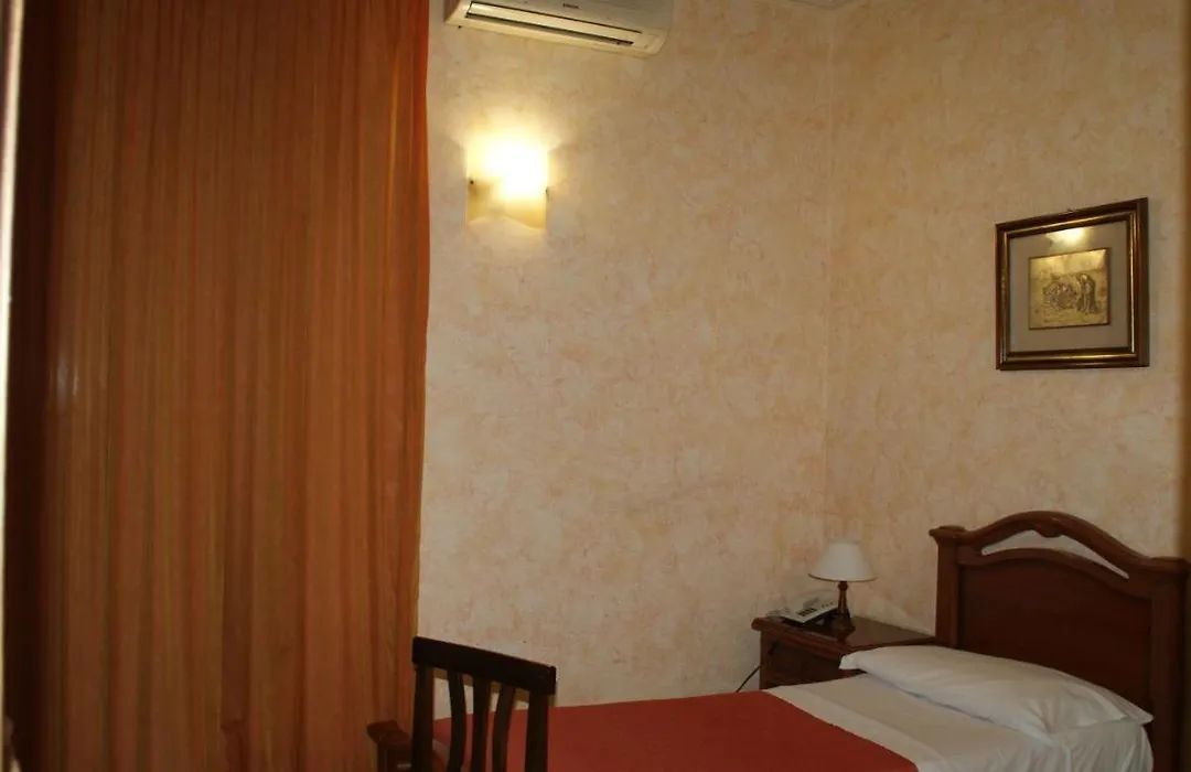 Hotel Gresi-1