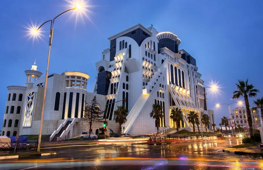 The Grand Gloria Hotel-1