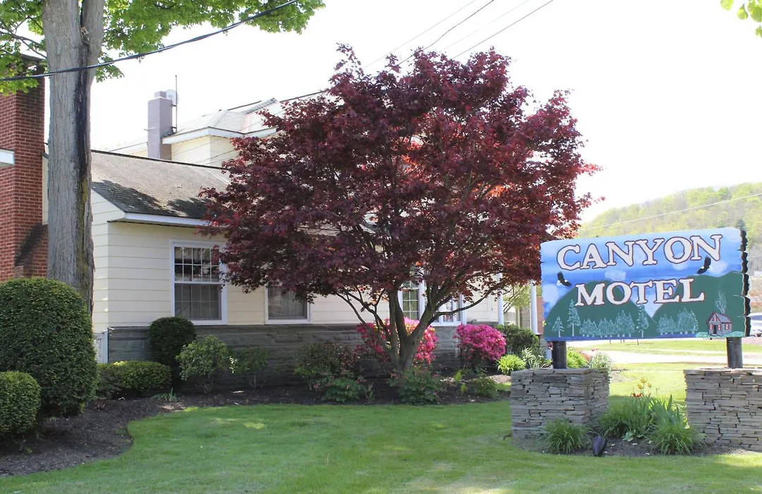 Canyon Motel-1