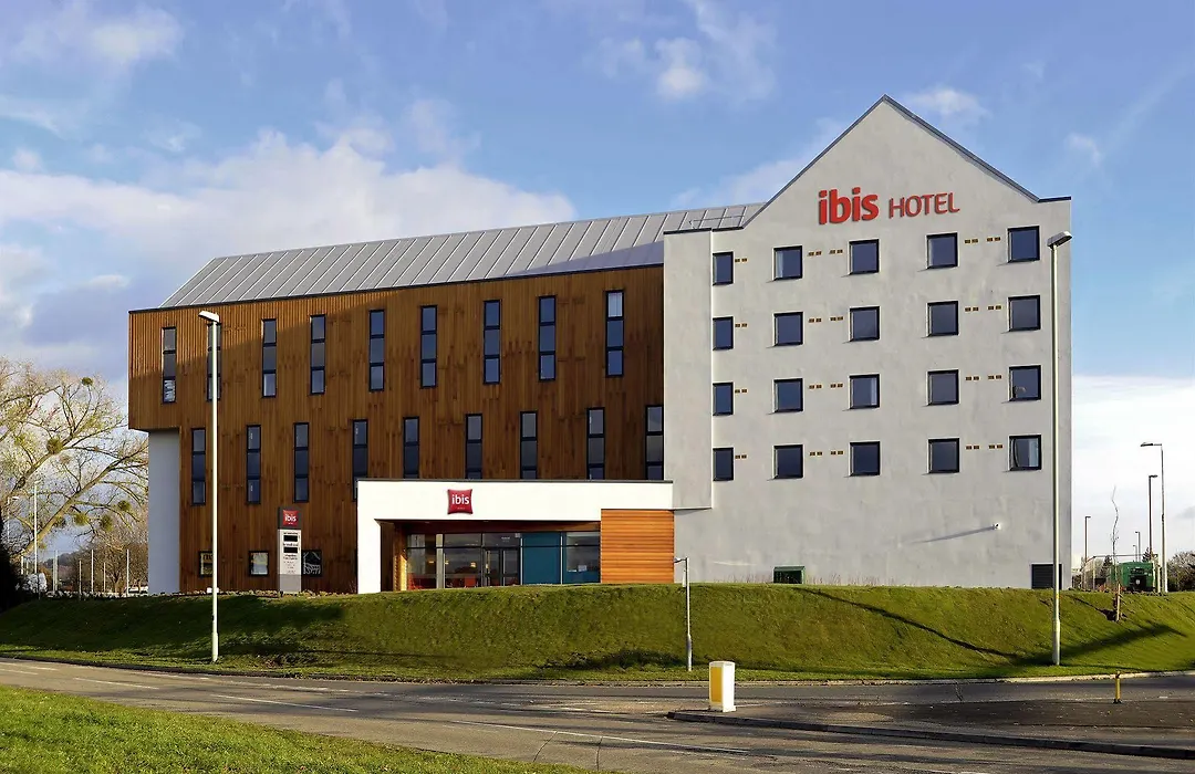 Ibis Gloucester-1