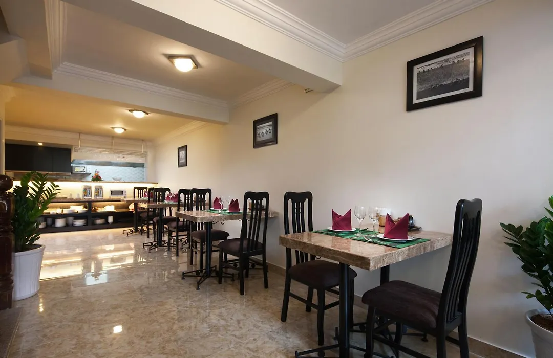 Serenity Villa Hotel-1
