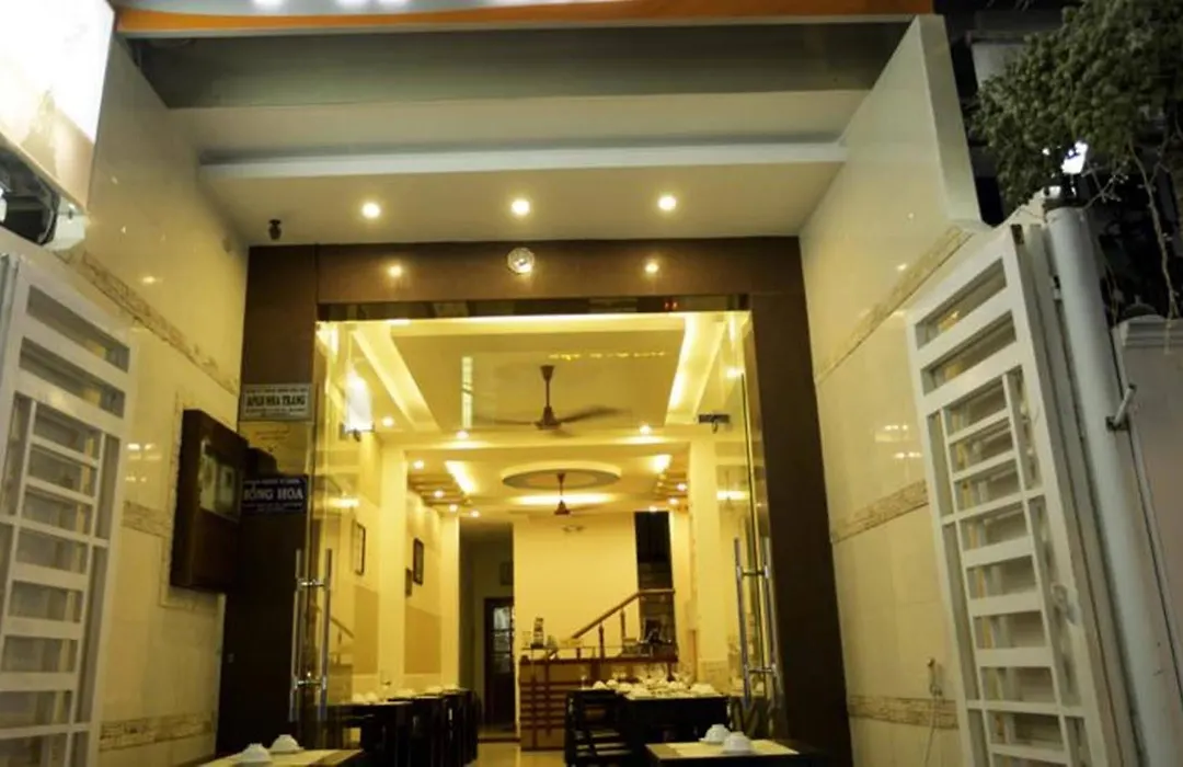 Apus Inn-1
