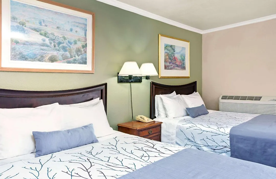 Days Inn By Wyndham San Jose Convention Center-1