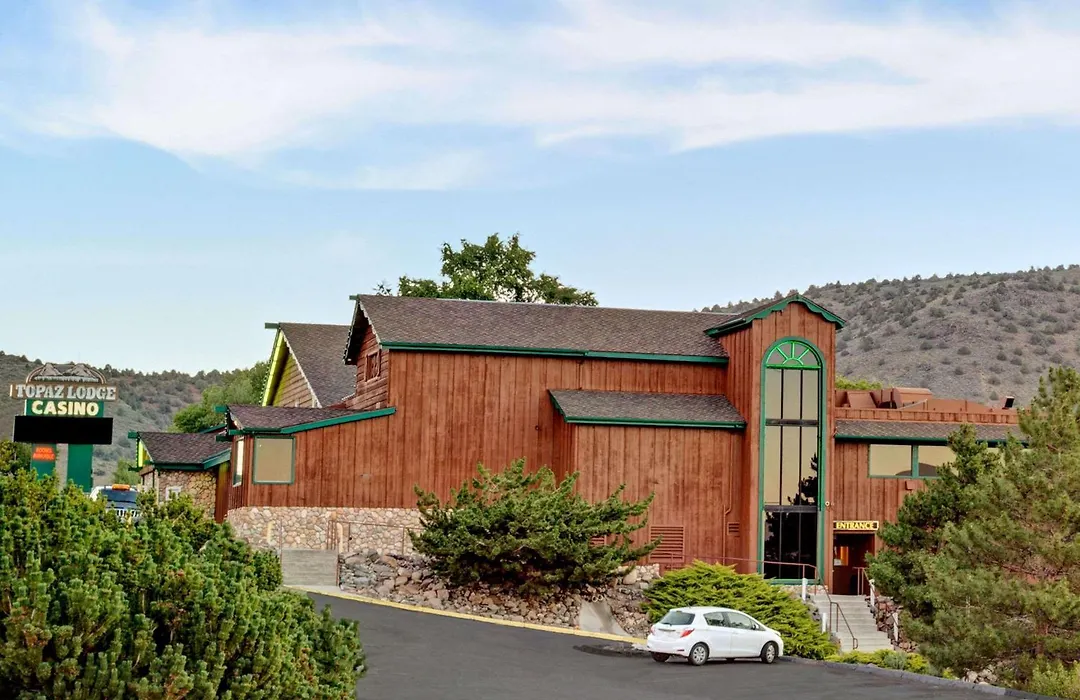 Topaz Lodge-1