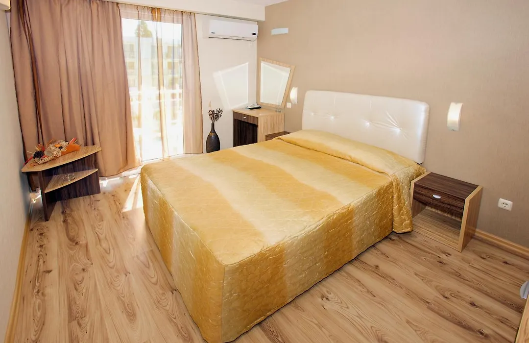 Hotel Kotva-1