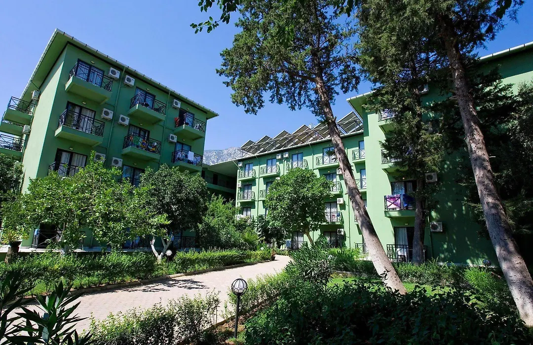 Larissa Garden Hotel-1