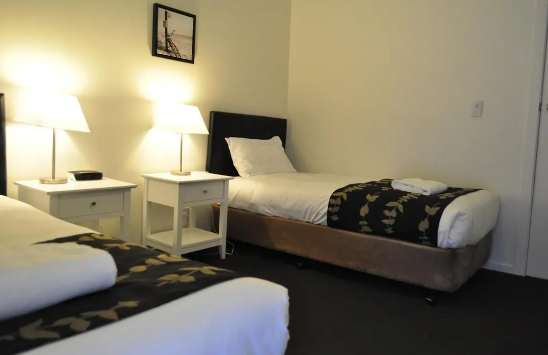 Albury Burvale Motor Inn-1