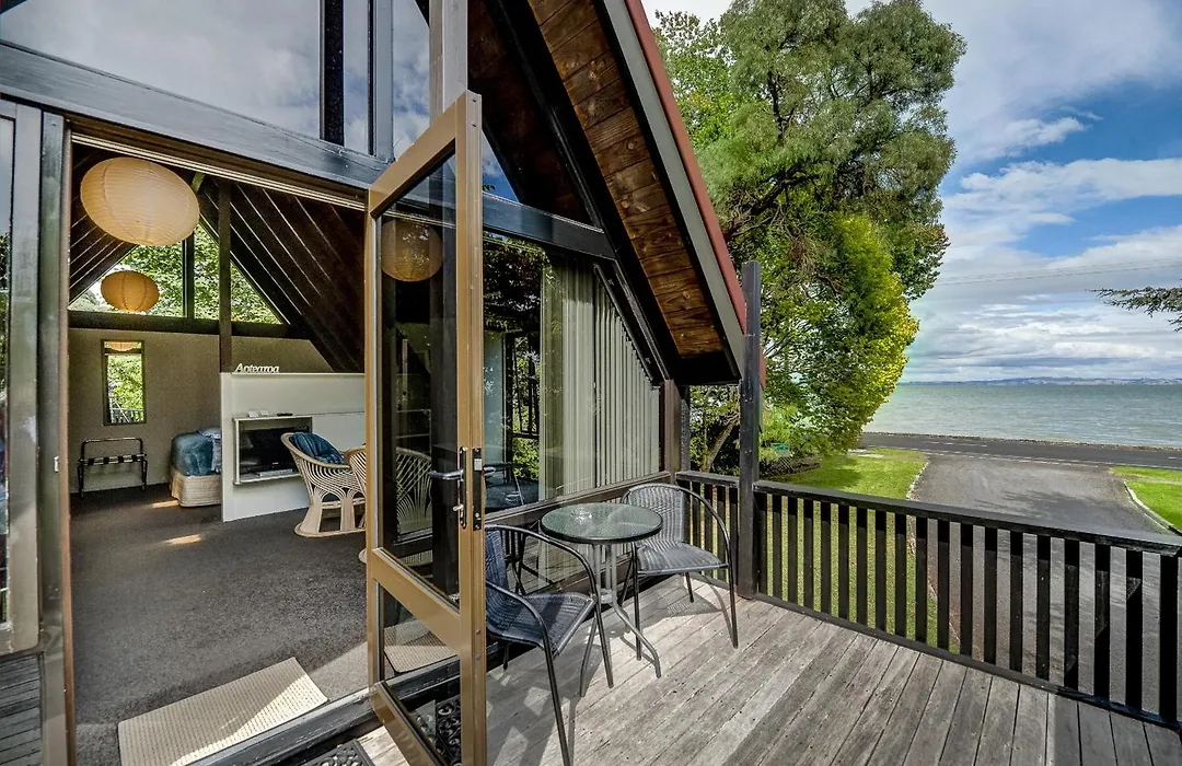 Coastal Motor Lodge-1
