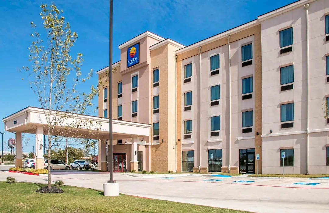 Comfort Inn & Suites San Marcos Near Outlet Mall-1