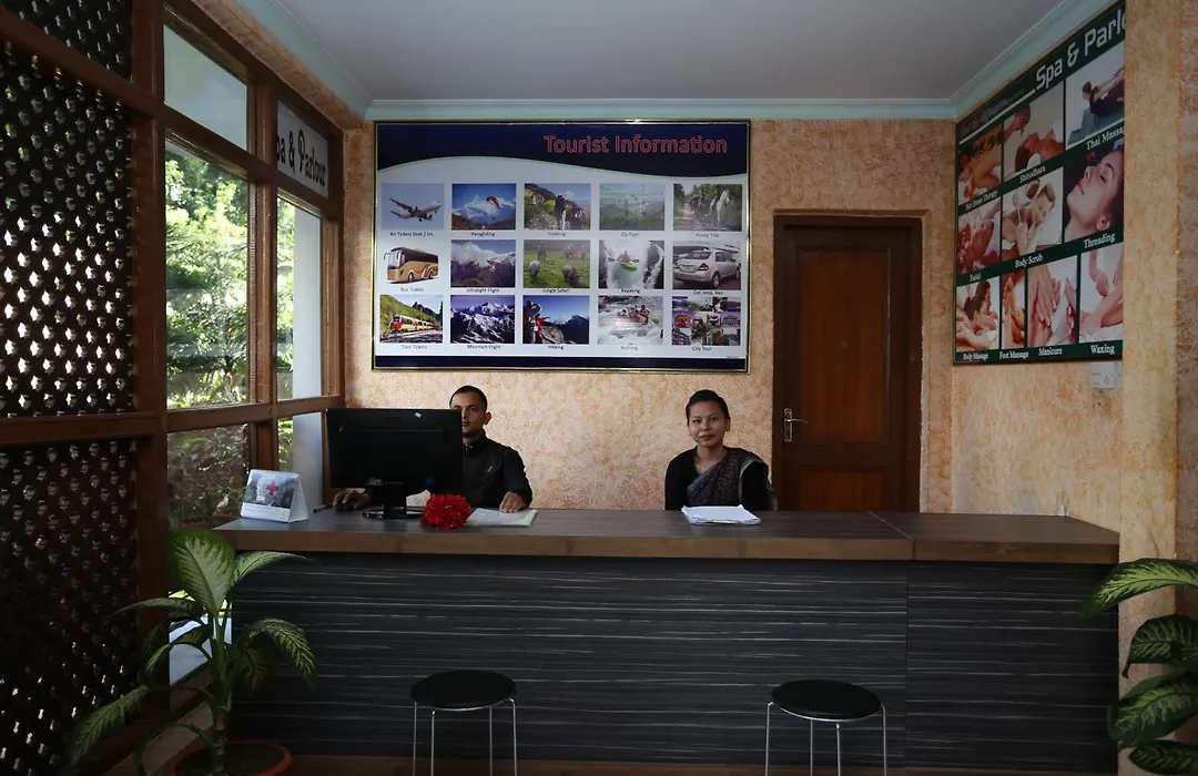 Hotel Peninsula-1