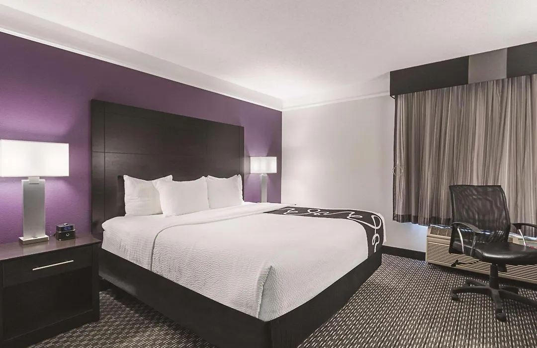 La Quinta By Wyndham Miami Lakes-1