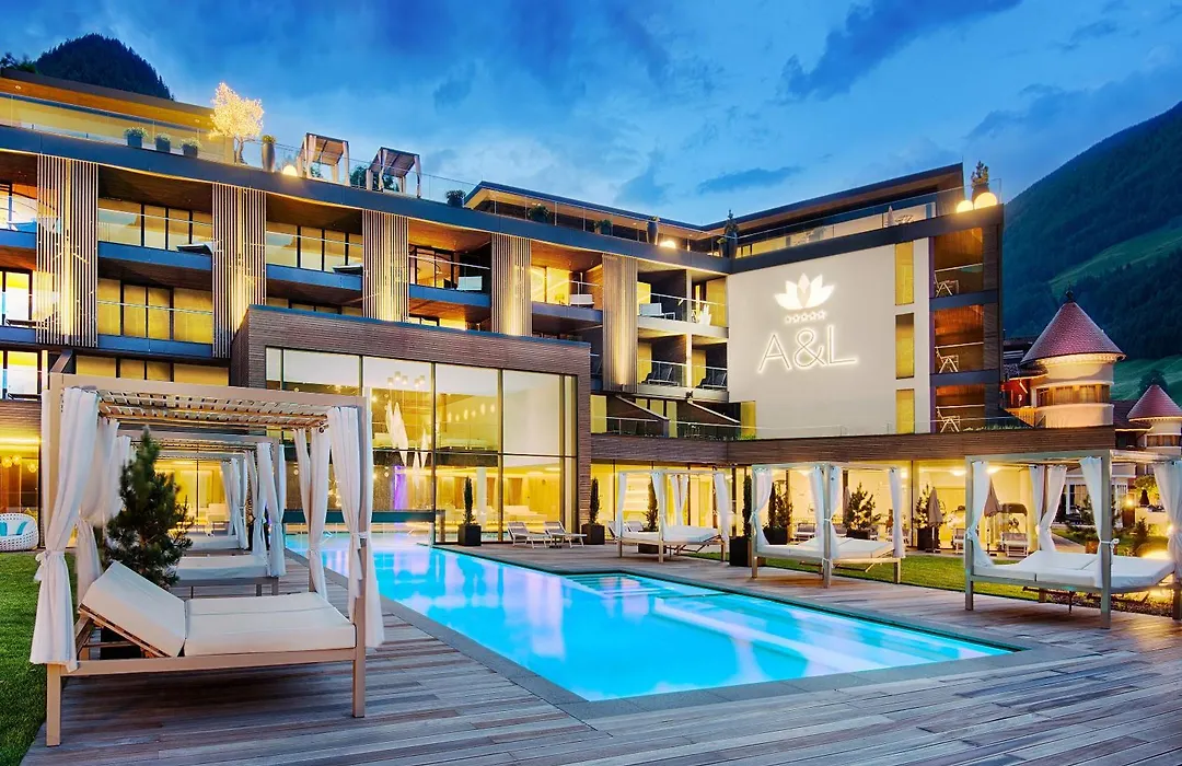 LUNARIS Wellnessresort-1