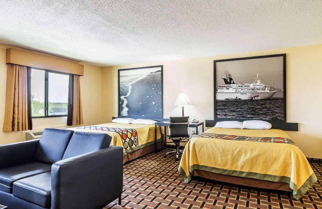 Super 8 By Wyndham League City Kemah Area-1