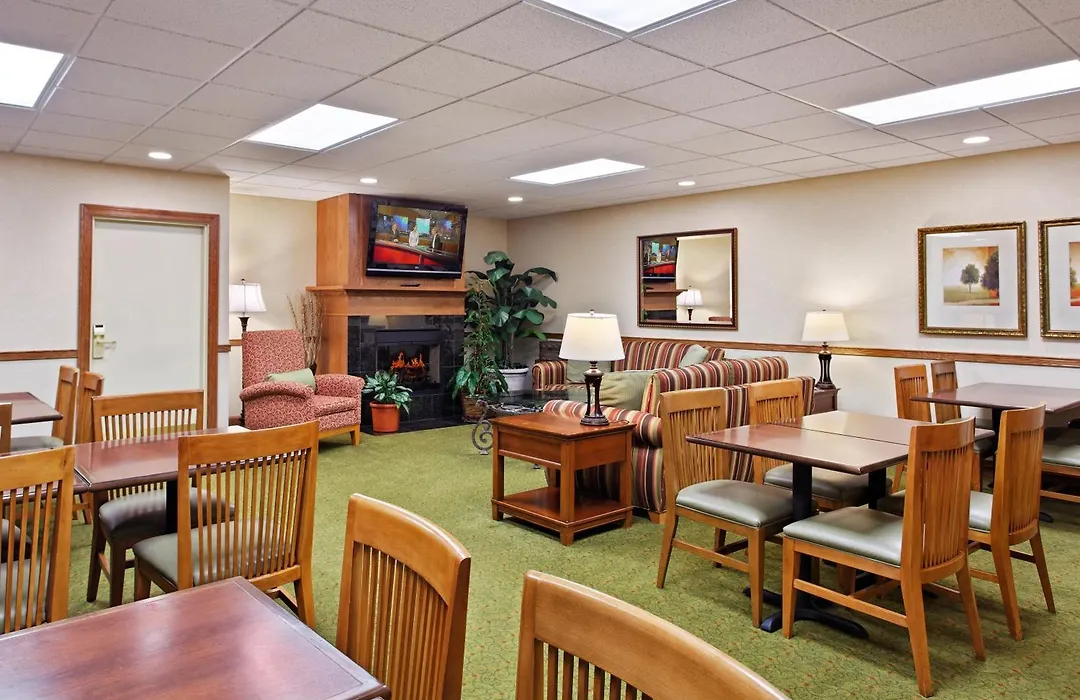 Country Inn & Suites By Radisson, Peoria North, Il-1