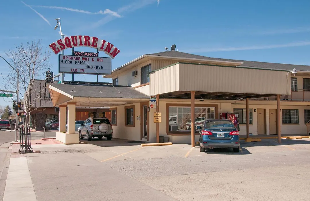 Esquire Inn-1
