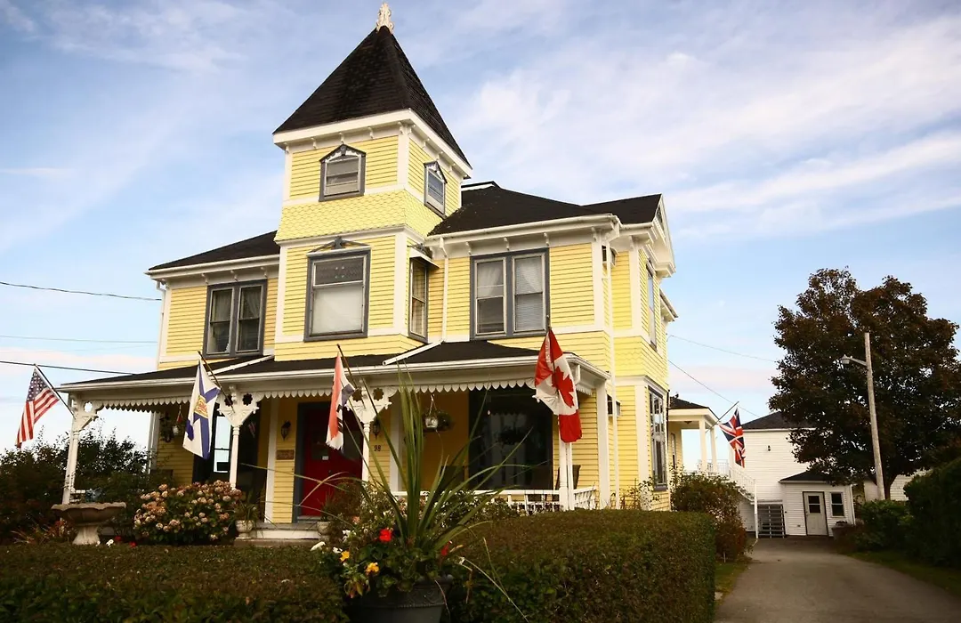 Come From Away B&B-1