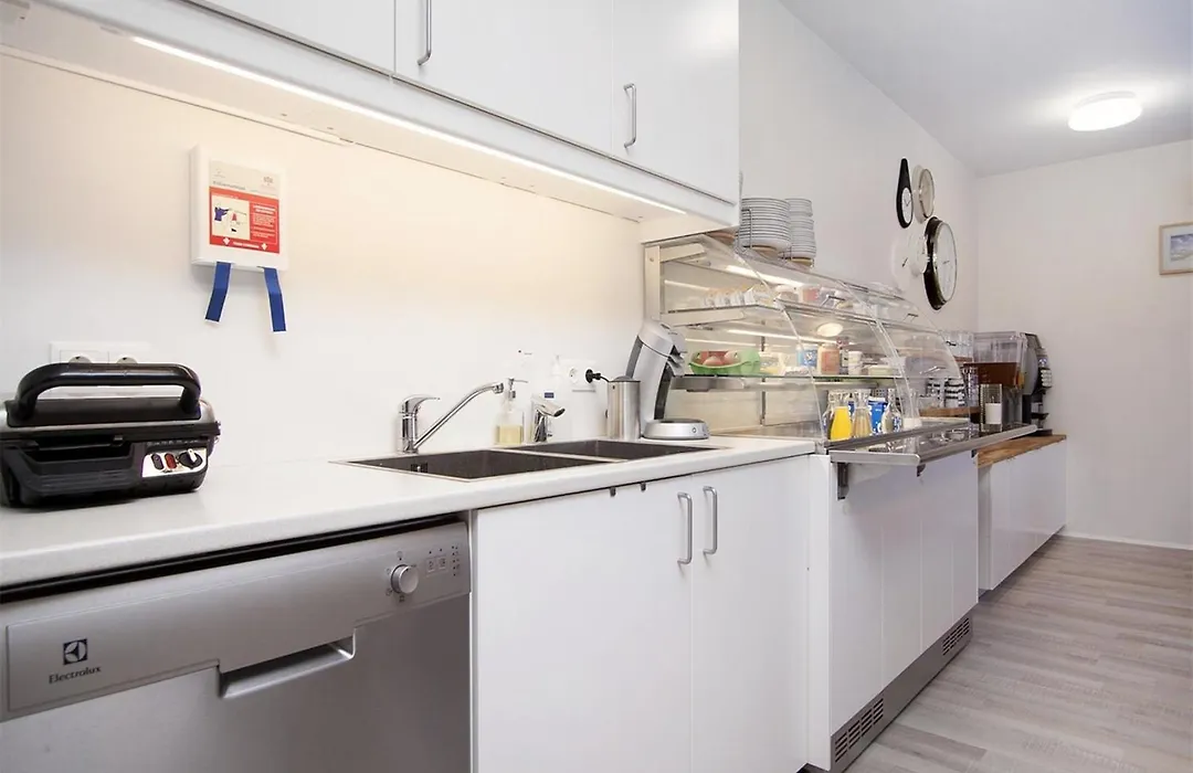 Kef Guesthouse By Keflavik Airport-1