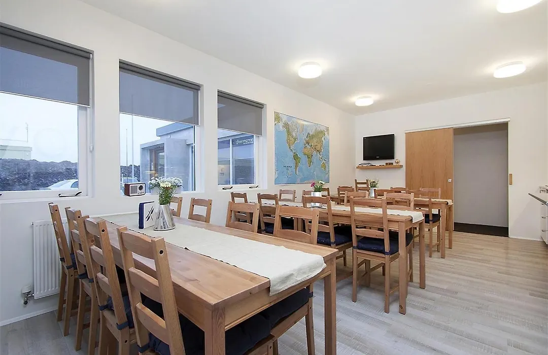 KEF Guesthouse by Keflavík airport-1