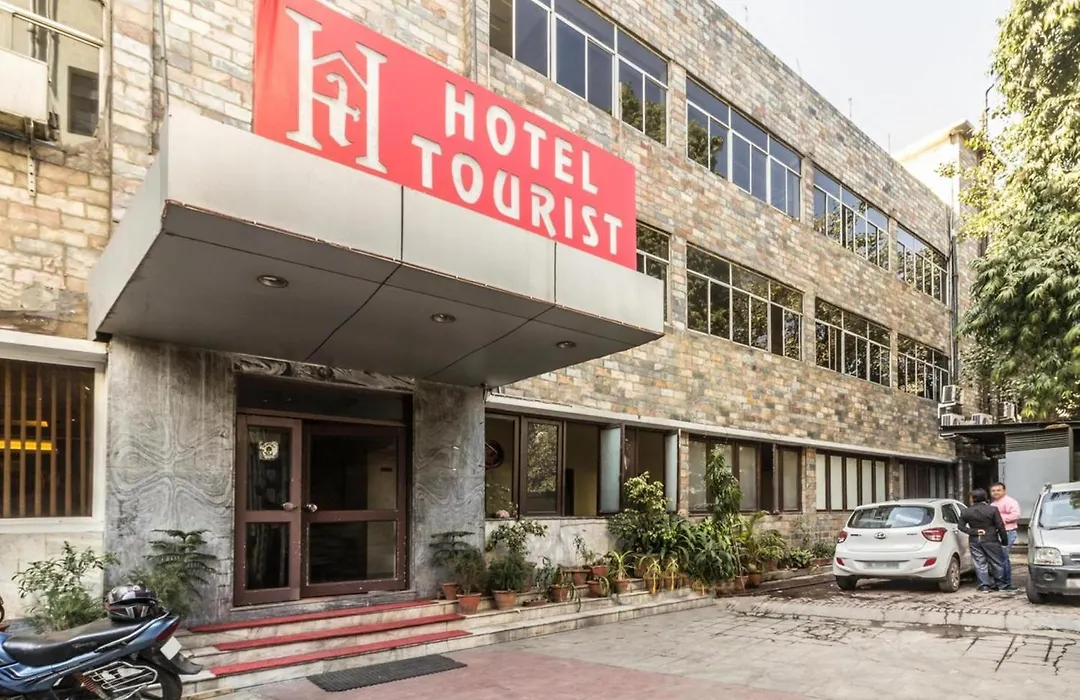 Hotel The Tourist - 1 Min From New Delhi Railway Station-1