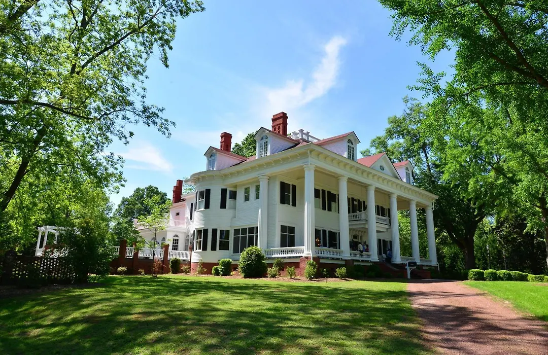 The Twelve Oaks Bed & Breakfast-1