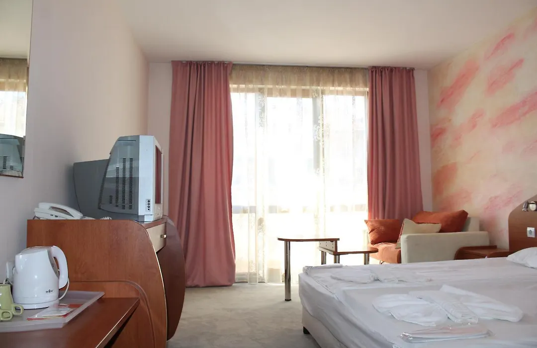 Elegant Hotel-1